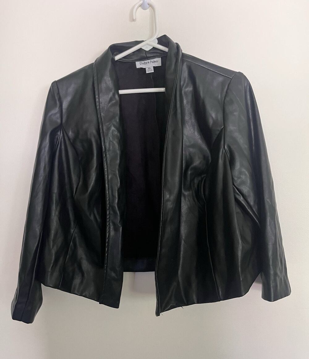 Shelby & Palmer Women's Black Faux Leather Open Front Short Jacket XL